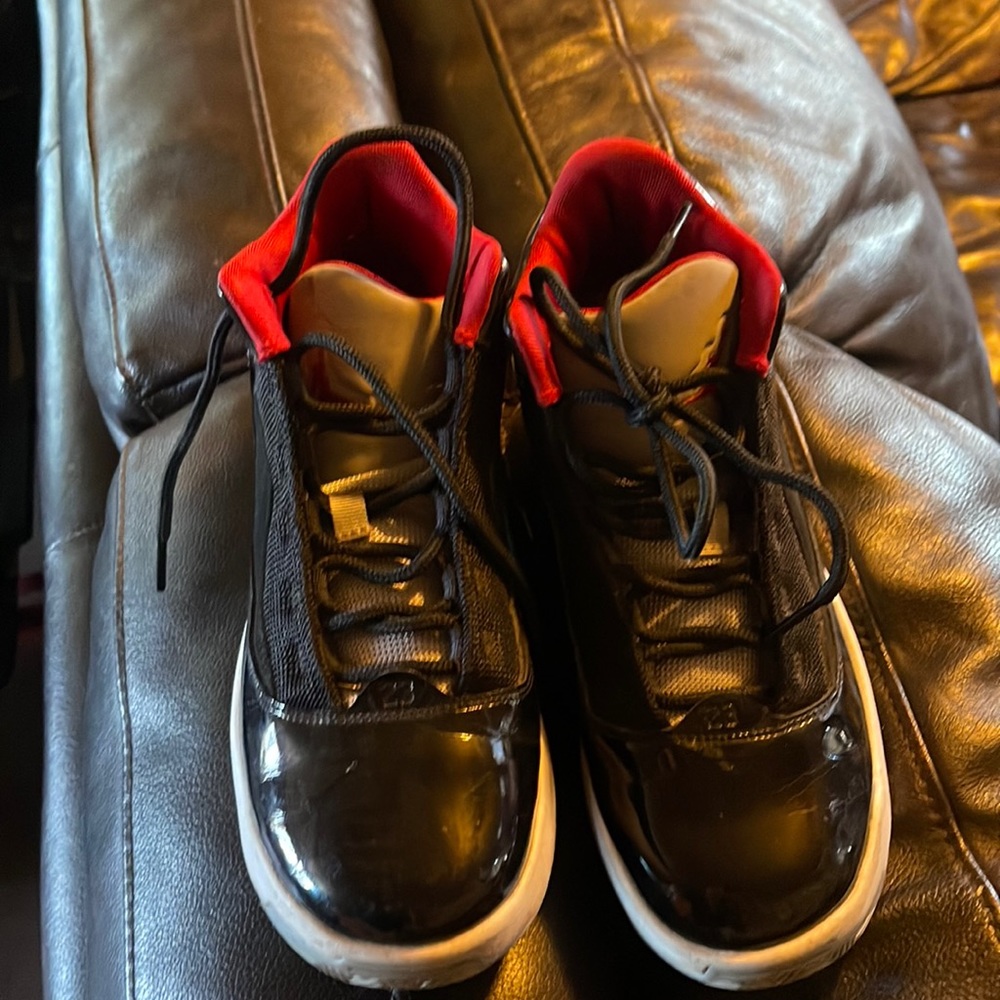 Nike Jordan Max Aura 2